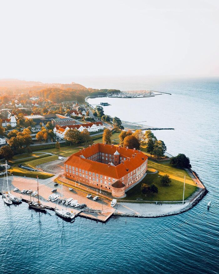 Du lịch Đan Mạch chiêm ngưỡng vẻ đep thiên nhiên và kiến trúc