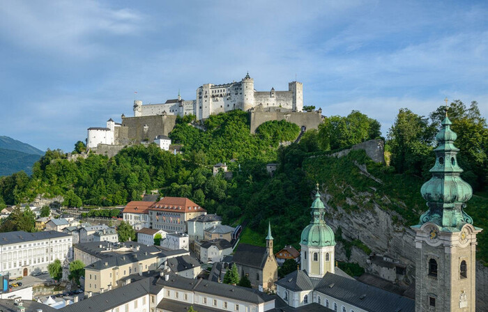  du lịch Salzburg Áo chiêm ngưỡng pháo đài Hohensalzburg