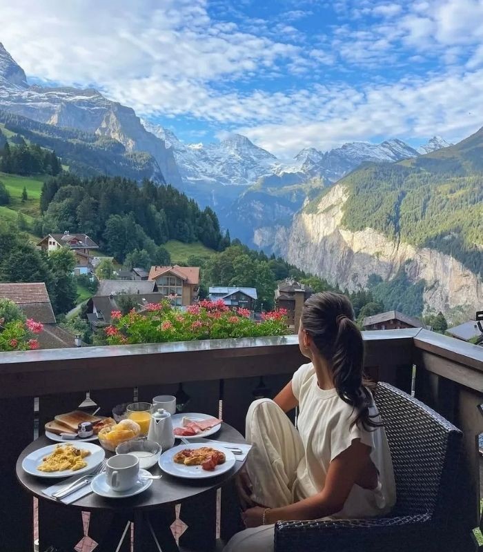 Ngôi làng nổi tiếng nhất Thụy Sĩ - Wengen