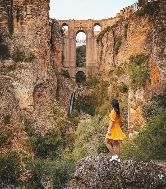 Làng cổ Mijas Tây Ban Nha - Ronda là một thành phố xinh đẹp được biết đến với vách núi cao độc lạ