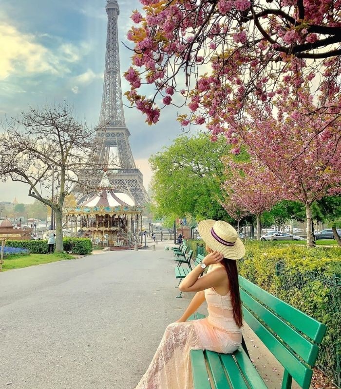 Du lịch Paris mùa xuân