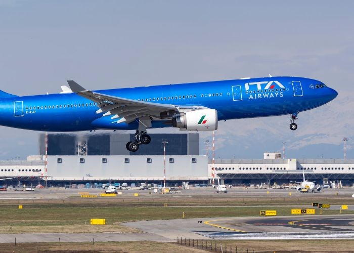 Máy bay nội địa phù hợp để di chuyển từ Milan đến thành phố xa