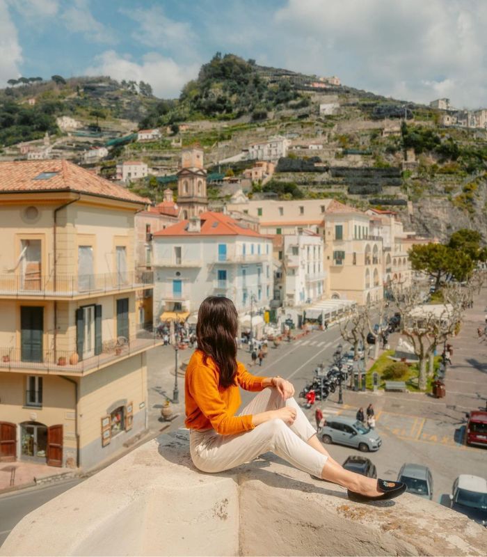 Khung cảnh thành phố tại bờ biển Amalfi nước Ý