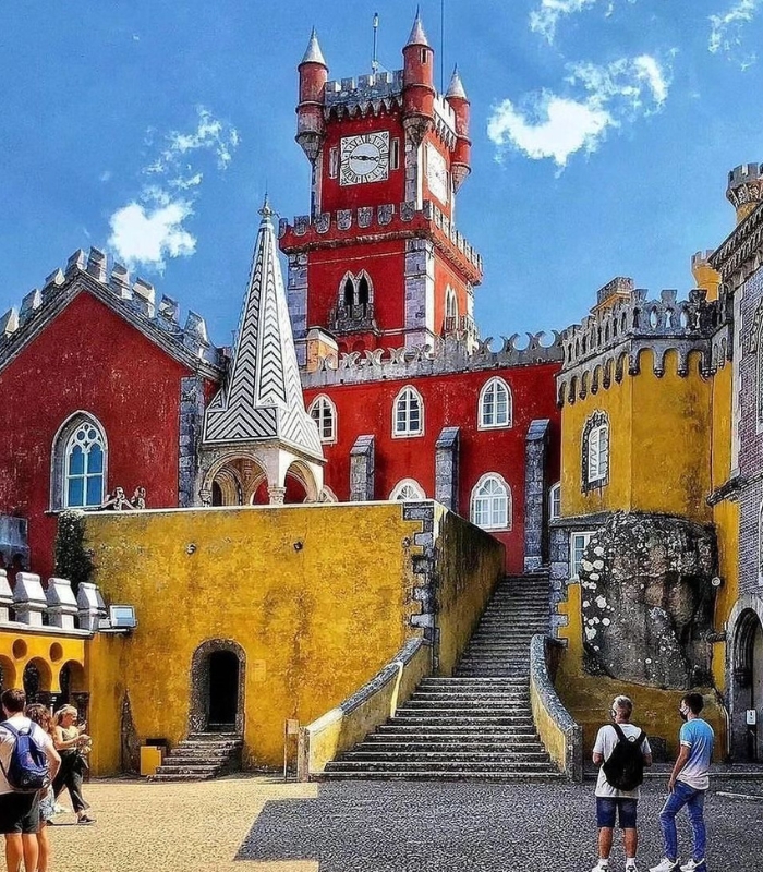 Bước đến Cung điện quốc gia Pena Bồ Đào Nha bạn sẽ được chiêm ngưỡng kiến trúc vô cùng độc đáo