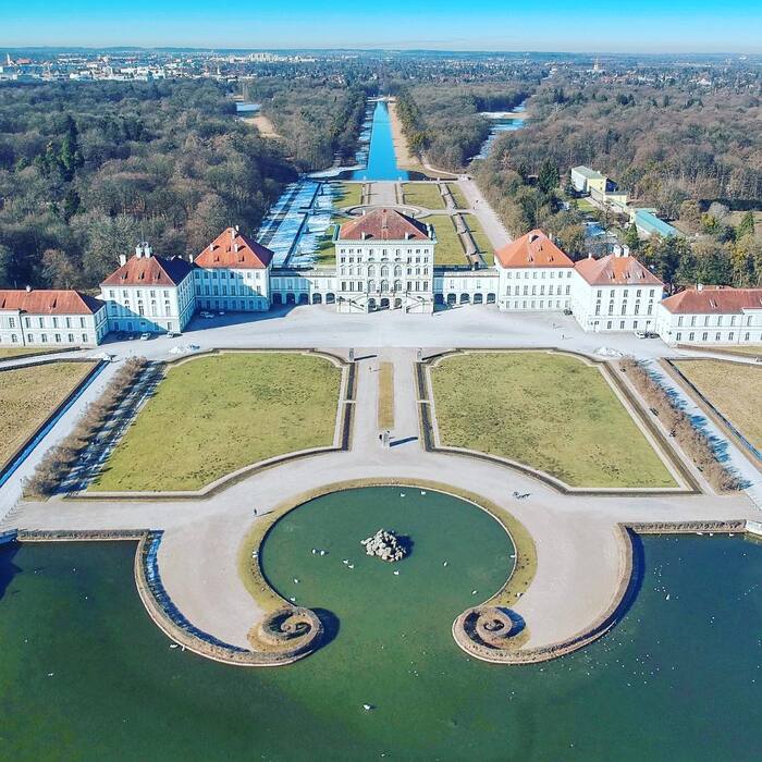 Chiêm ngưỡng Lâu đài Nymphenburg khi du lịch Munich Đức
