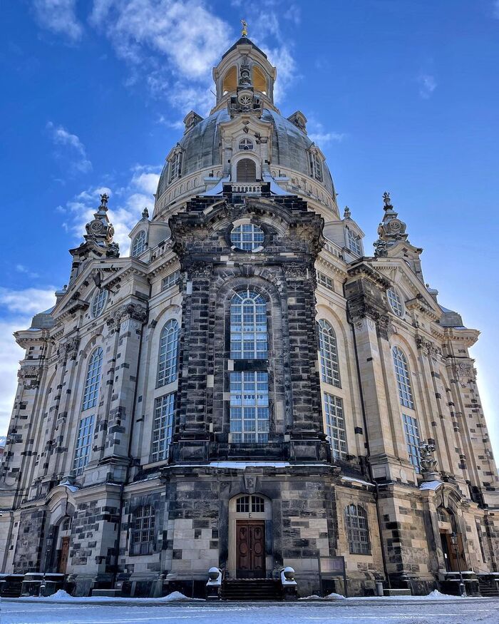 Tham quan Nhà thờ Frauenkirche khi du lịch Munich Đức