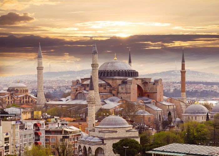 Nhà thờ Hagia Sophia là địa điểm du lịch nổi tiếng tại Thổ Nhĩ Kỳ
