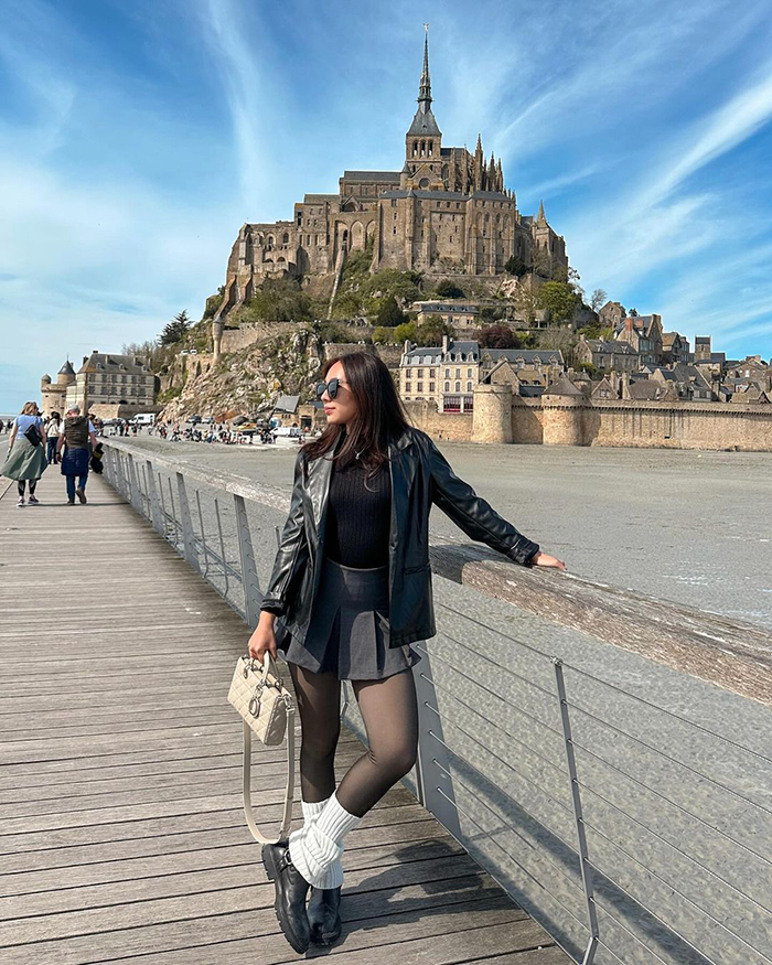 Khám phá tu viên tại đảo Mont Saint Michel Pháp