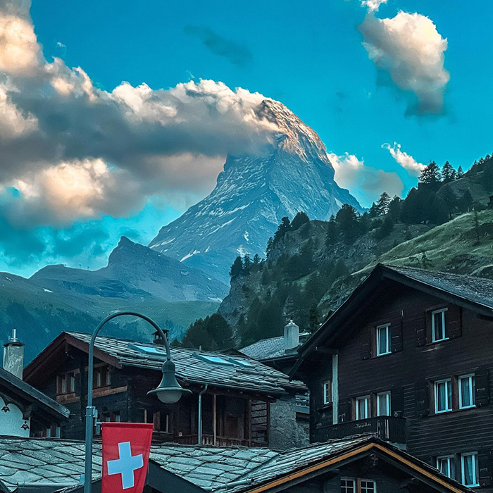 Khu trượt tuyết Zermatt tại làng Zermatt Thụy Sĩ