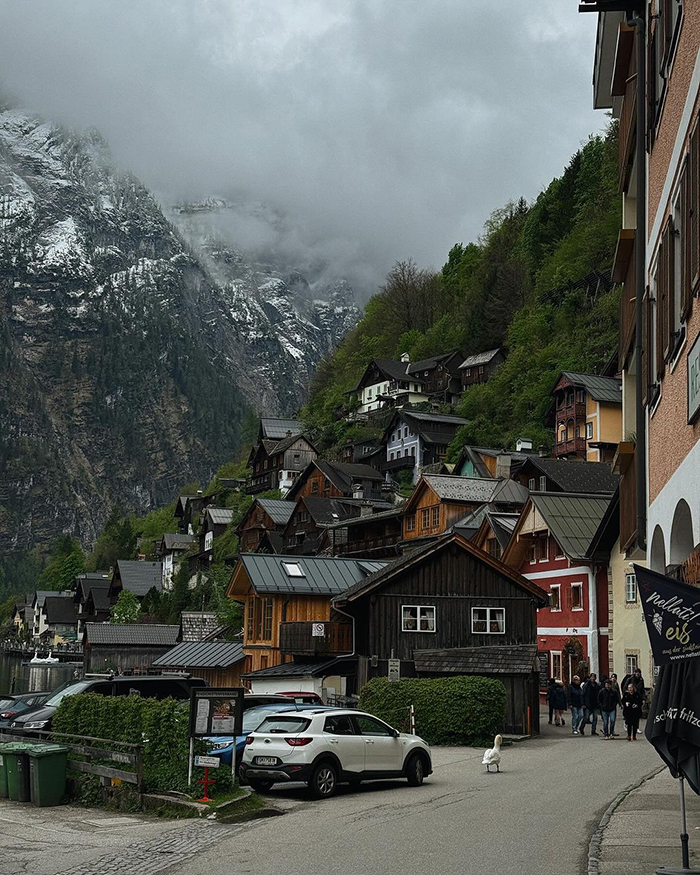 Trải nghiệm cuộc sống bình yên tại thị trấn Hallstatt Áo