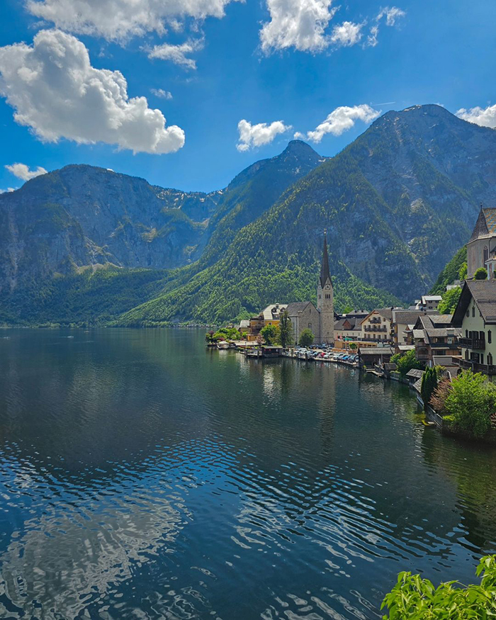 Khám phá vẻ đẹp bình yên tại thị trấn Hallstatt Áo