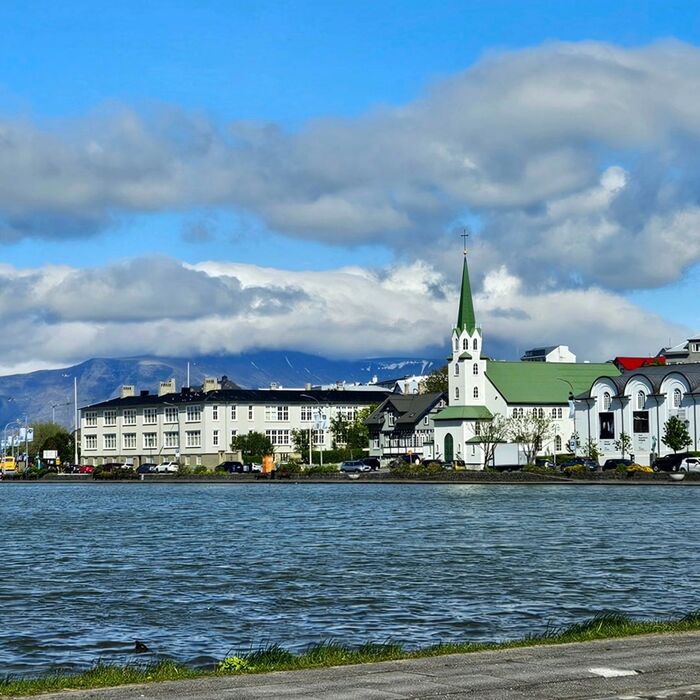 du lịch Reykjavik Iceland khám phá thiên nhiên và nghệ thuật