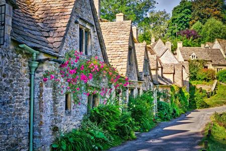 Khám phá làng Bibury Anh - Ngôi làng cổ đẹp nhất Vương Quốc Anh