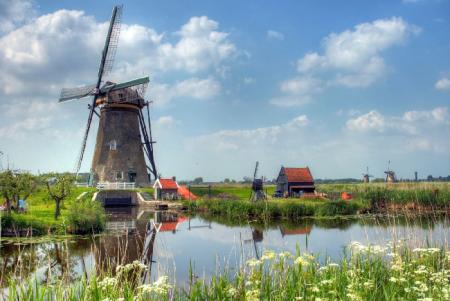 Khám phá làng Kinderdijk Hà Lan - Ngôi làng cối xay gió tuyệt đẹp tại Hà Lan