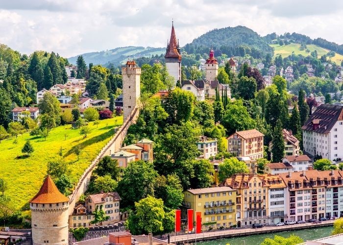 Địa điểm du lịch Thụy Sĩ mùa thu - Thành phố Lucerne