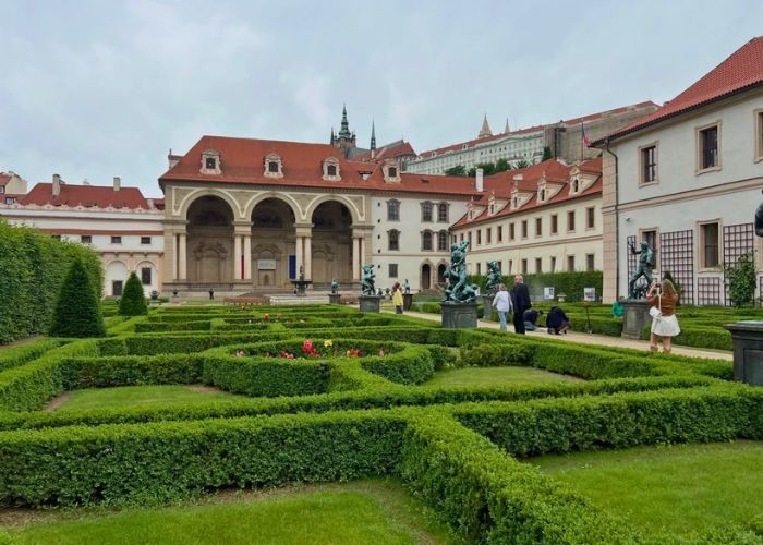 Vườn Hoàng gia bên trong quần thể Lâu đài Praha Séc