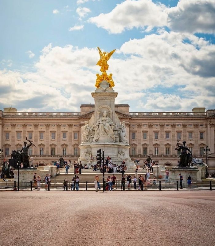 Giá vé tham quan Cung điện Buckingham Anh