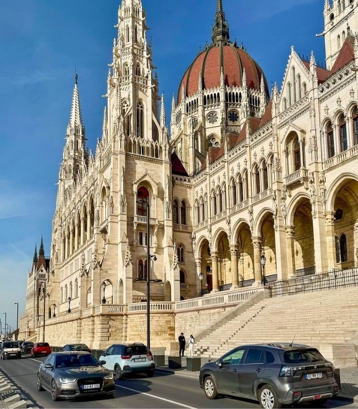 Phương tiện di chuyển tại Hungary - Xe tự lái