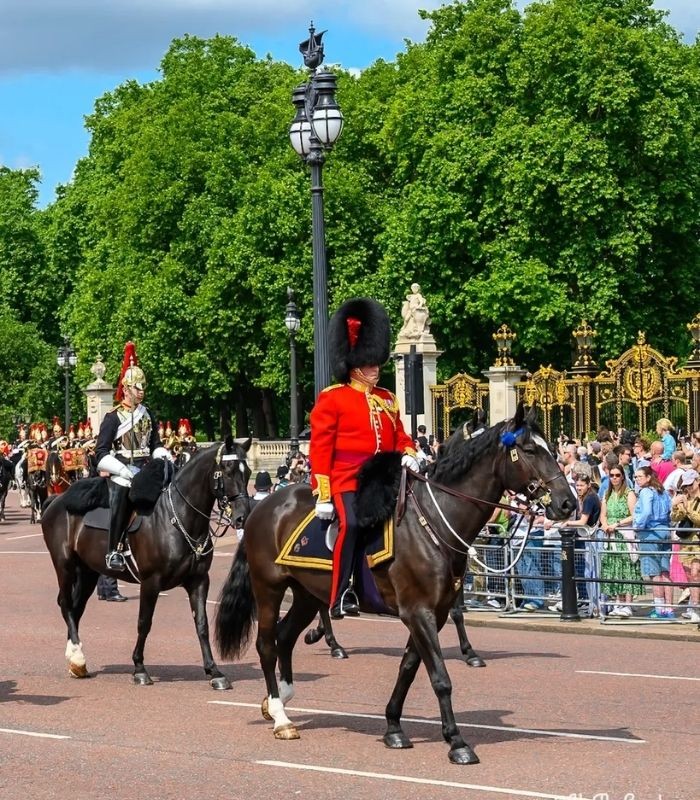 Tham quan Cung điện Buckingham Anh