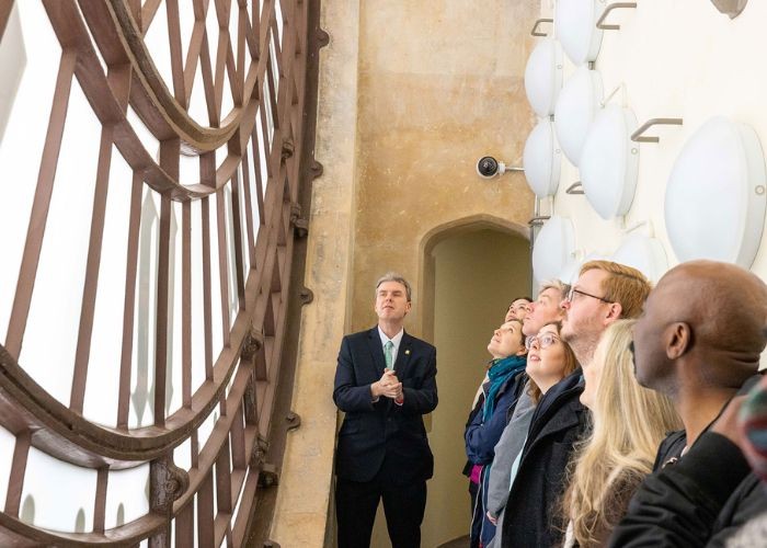 Tham quan bên trong Tháp đồng hồ Big Ben London