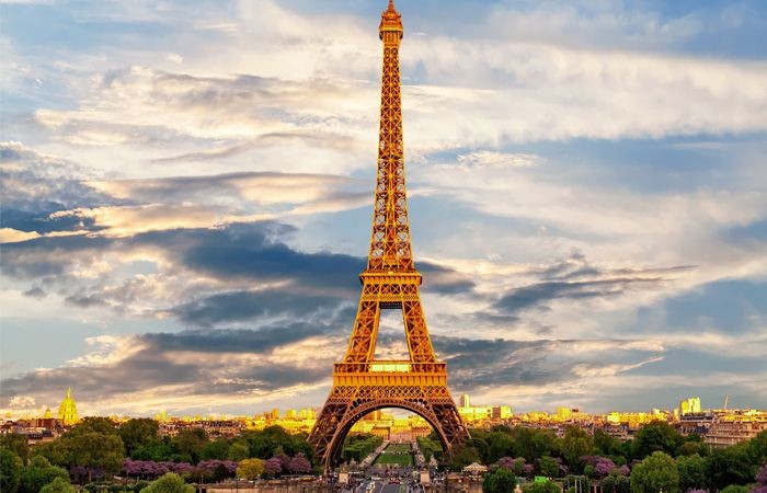 Tháp Eiffel đẹp mắt tại Paris - Địa điểm du lịch Pháp