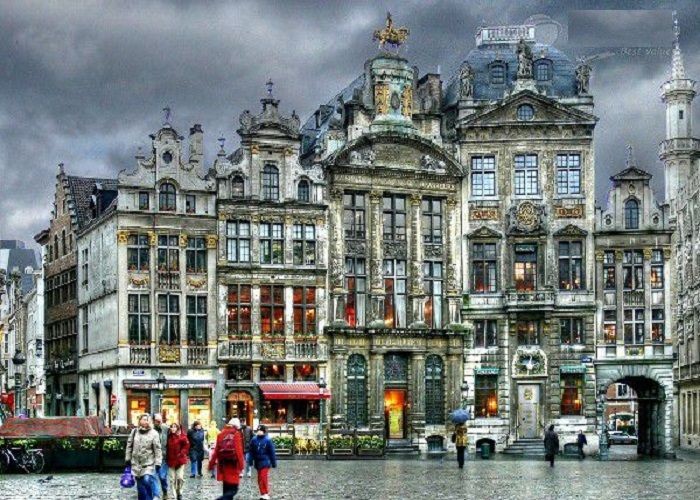 Những toà nhà kiến trúc nghệ thuật cổ kính tại Brussels.- cảnh đẹp ở bỉ