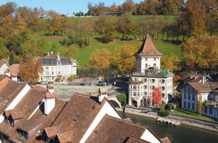 Toàn cảnh mùa thu tuyệt đẹp tại Thủ đô Bern, Thuỵ Sĩ -  địa điểm du lịch Thuỵ Sĩ