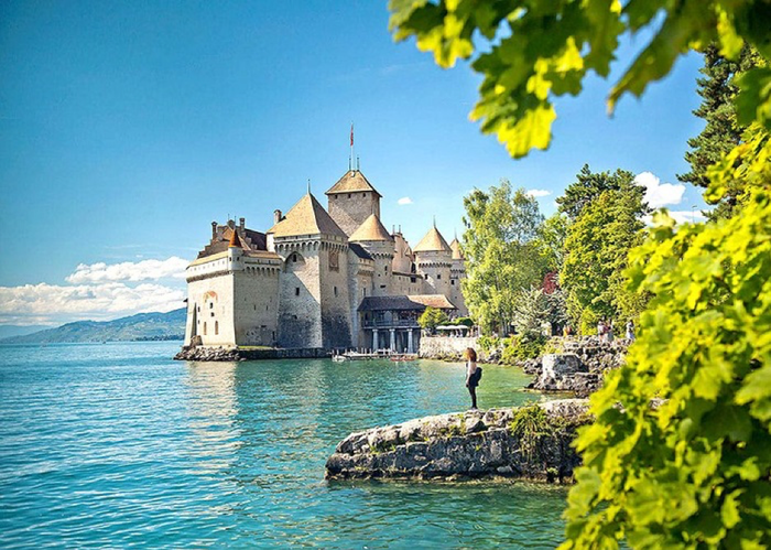 Hồ Geneva tại Thụy Sĩ là một trong những điểm đến nổi tiếng với vẻ đẹp thơ mộng và bình yên -Du lịch châu Âu tháng 5