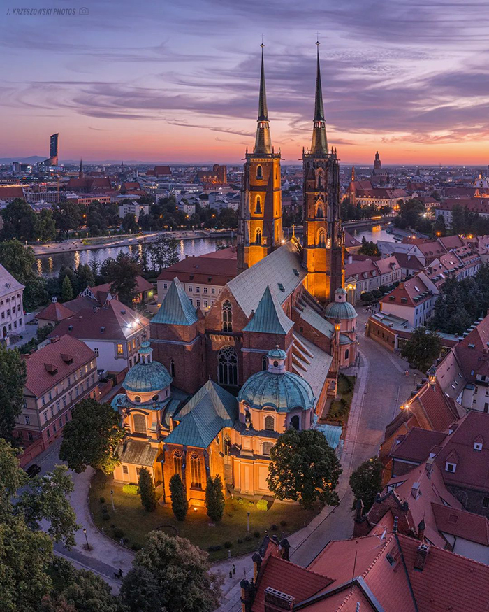 Nhà thờ St. Mary (Kościół Mariacki) tại thành phố Gdansk Ba Lan