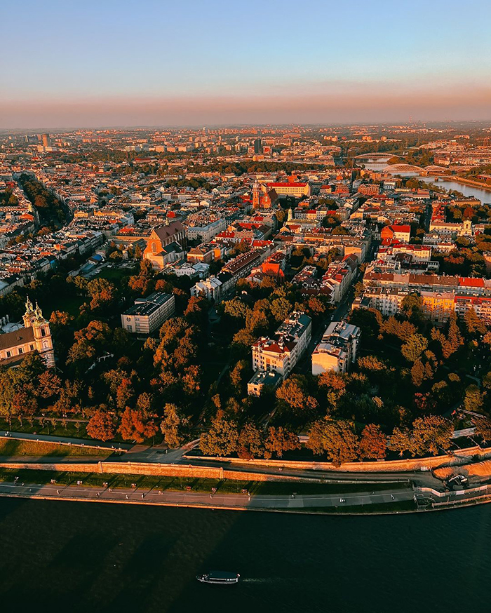 Khám phá lịch sử khi du lịch thành phố Krakow Ba Lan