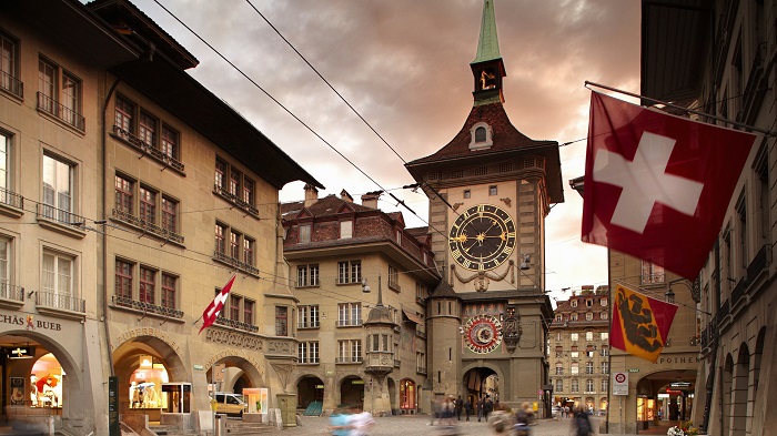 Tham quan tháp đồng hồ Zytglogge là một trong những trải nghiệm không thể bỏ lỡ khi du lịch Bern