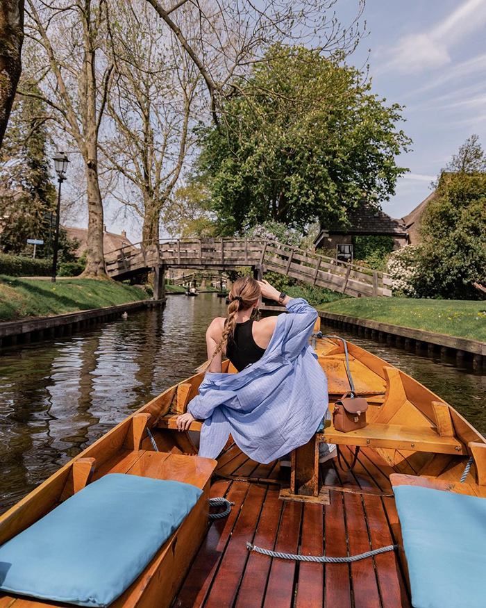 Du lịch ngôi làng cổ tích Giethoorn - Hà Lan