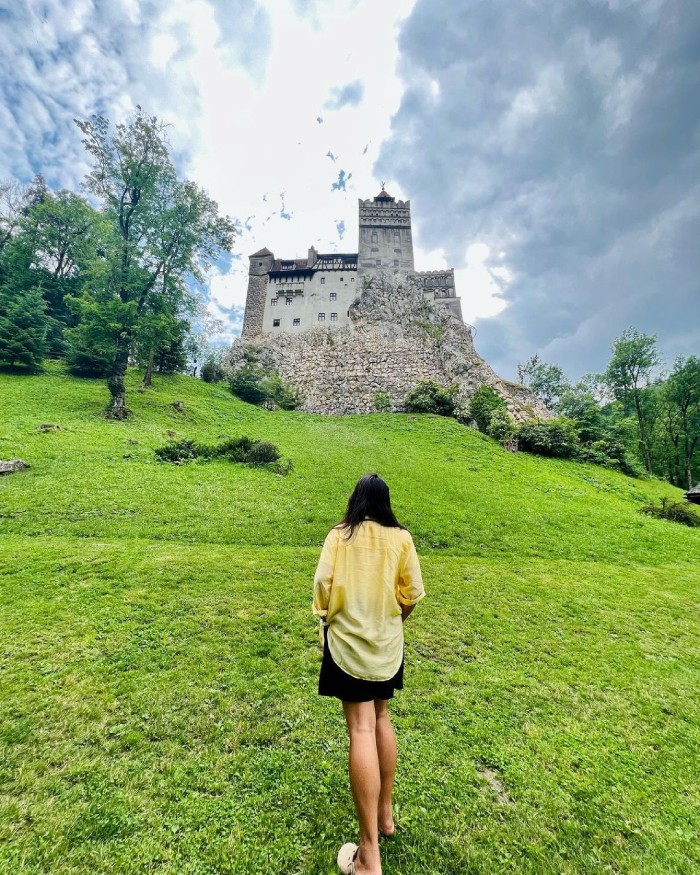 lâu đài Bran Romania với giá vé thấp