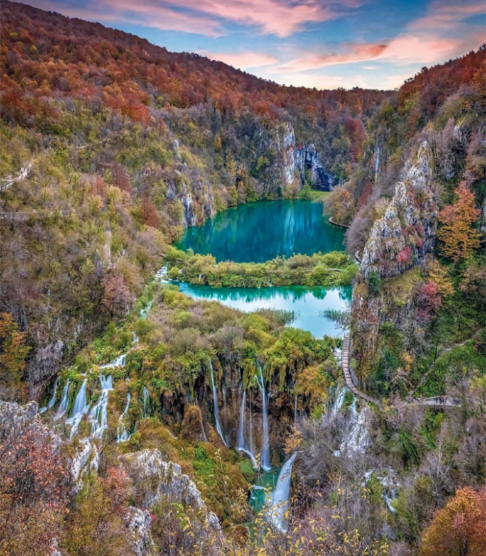 Khung cảnh đẹp như tranh vẽ của hồ Plitvice - Du lịch công viên quốc gia hồ Plitvice Croatia