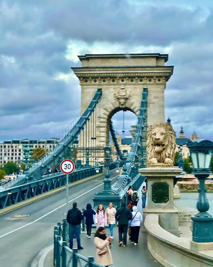 Câu chuyện về cầu Chain Bridge Hungary - Dải lụa sông Danube