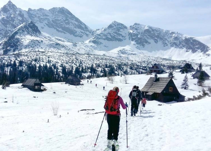 Tham gia trượt tuyết tại dãy núi Tatra Ba Lan