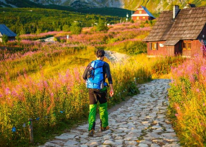 Tại dãy núi Tatra Ba Lan bạn có thể tham gia các hoạt động trekking