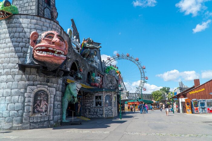 Công viên Prater là điểm vui chơi giải trí hấp dẫn khi du lịch Vienna Áo