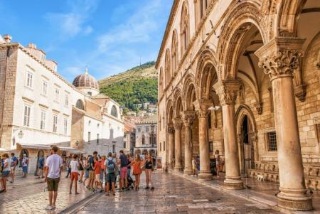 Cẩm nang du lịch thành phố cổ Split Croatia chi tiết