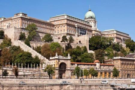 Khám phá lâu đài Hoàng gia Buda Hungary - nét đẹp kiến trúc vượt thời gian