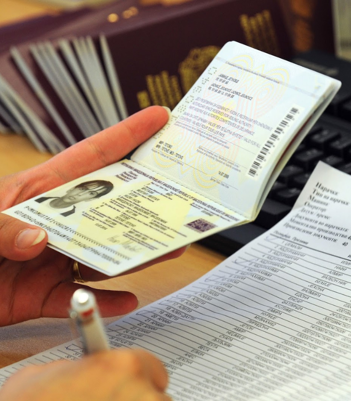 Không đủ tiền trong sổ tiết kiệm xin visa Schengen bị xóa