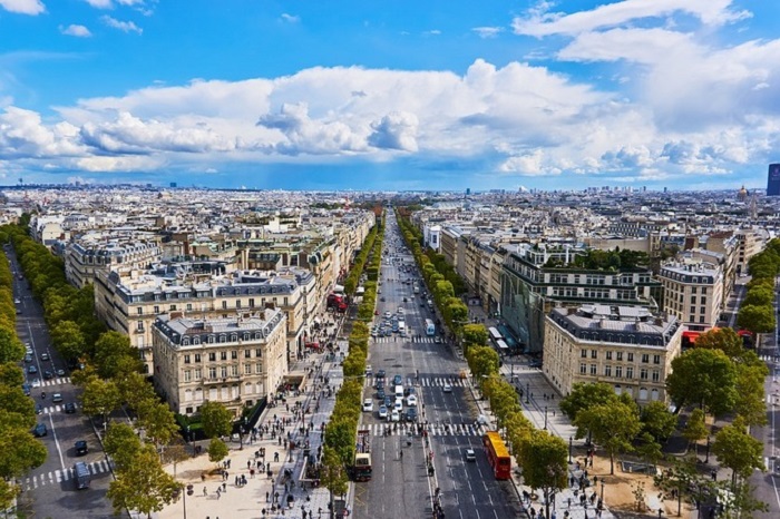 Champs-Elysées 