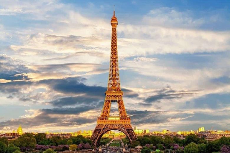 Tháp Eiffel