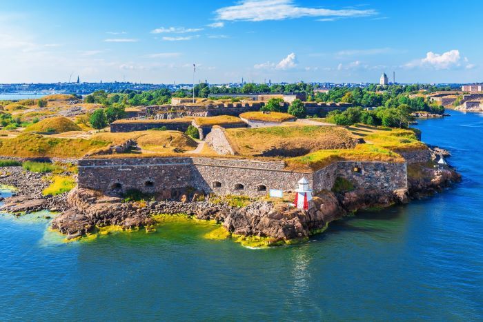 Nhiều pháo đài, hầm chiến đấu cổ vẫn tồn tại ở quần đảo Suomenlinna