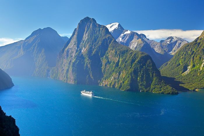 Sự ưu ái của thiên nhiên ở vịnh Milford Sound