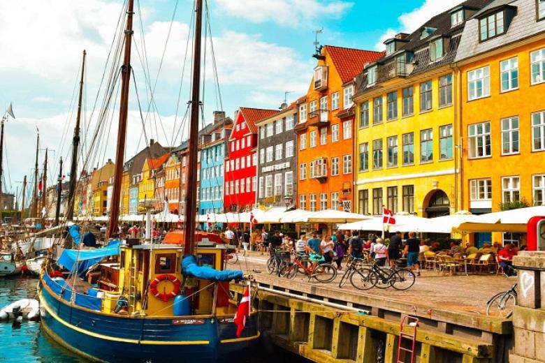 Du thuyền kênh đào Nyhavn