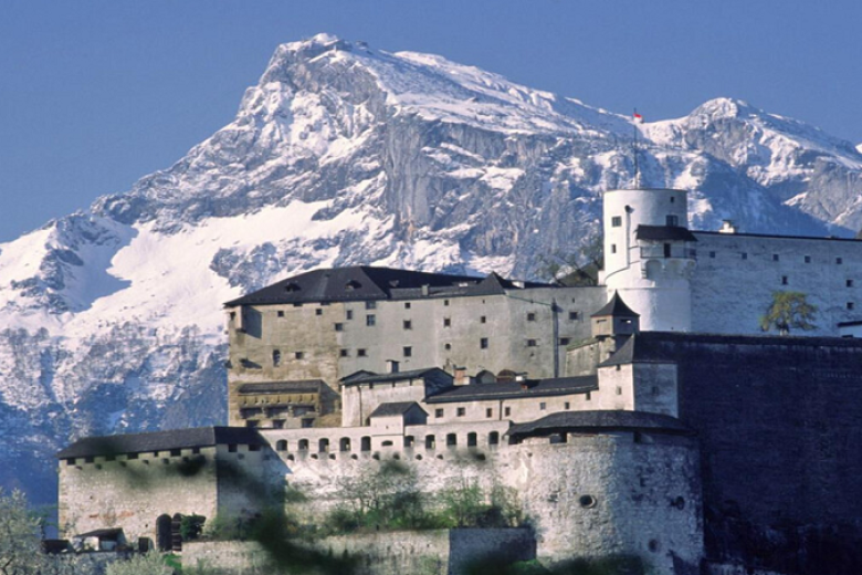 Lâu đài Hohensalzburg