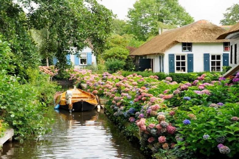 Làng cổ Giethoorn