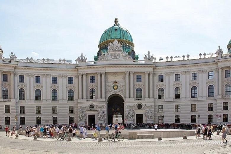 Cung điện Hofburg