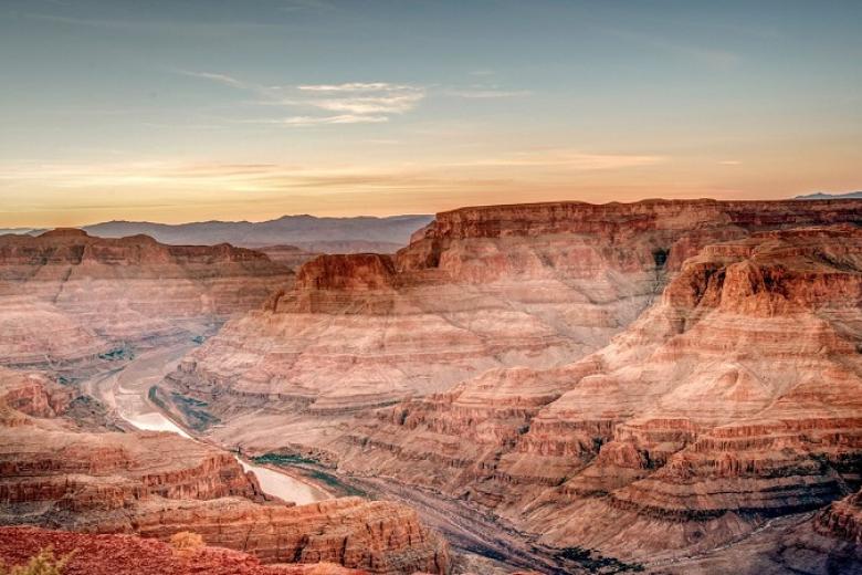 HẺM NÚI ĐÁ ĐỎ - RED ROCK GRAND CANYON